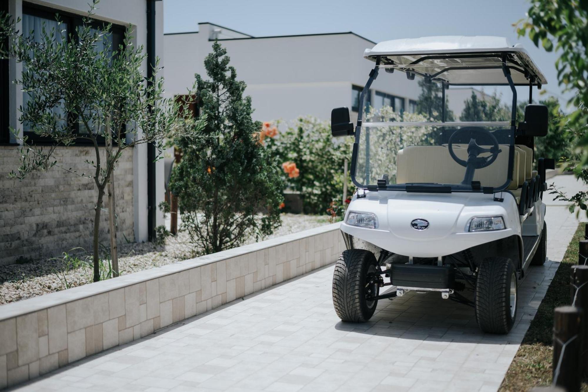 Imperial Family Resort Улцин Екстериор снимка